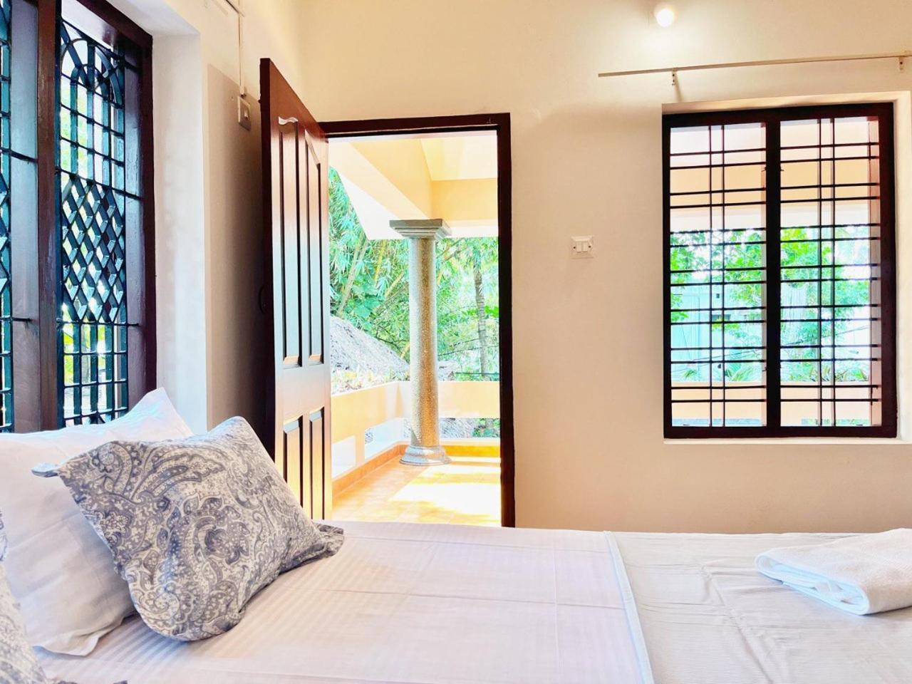Bava Beach Resort & Retreat Center 바르칼라 외부 사진