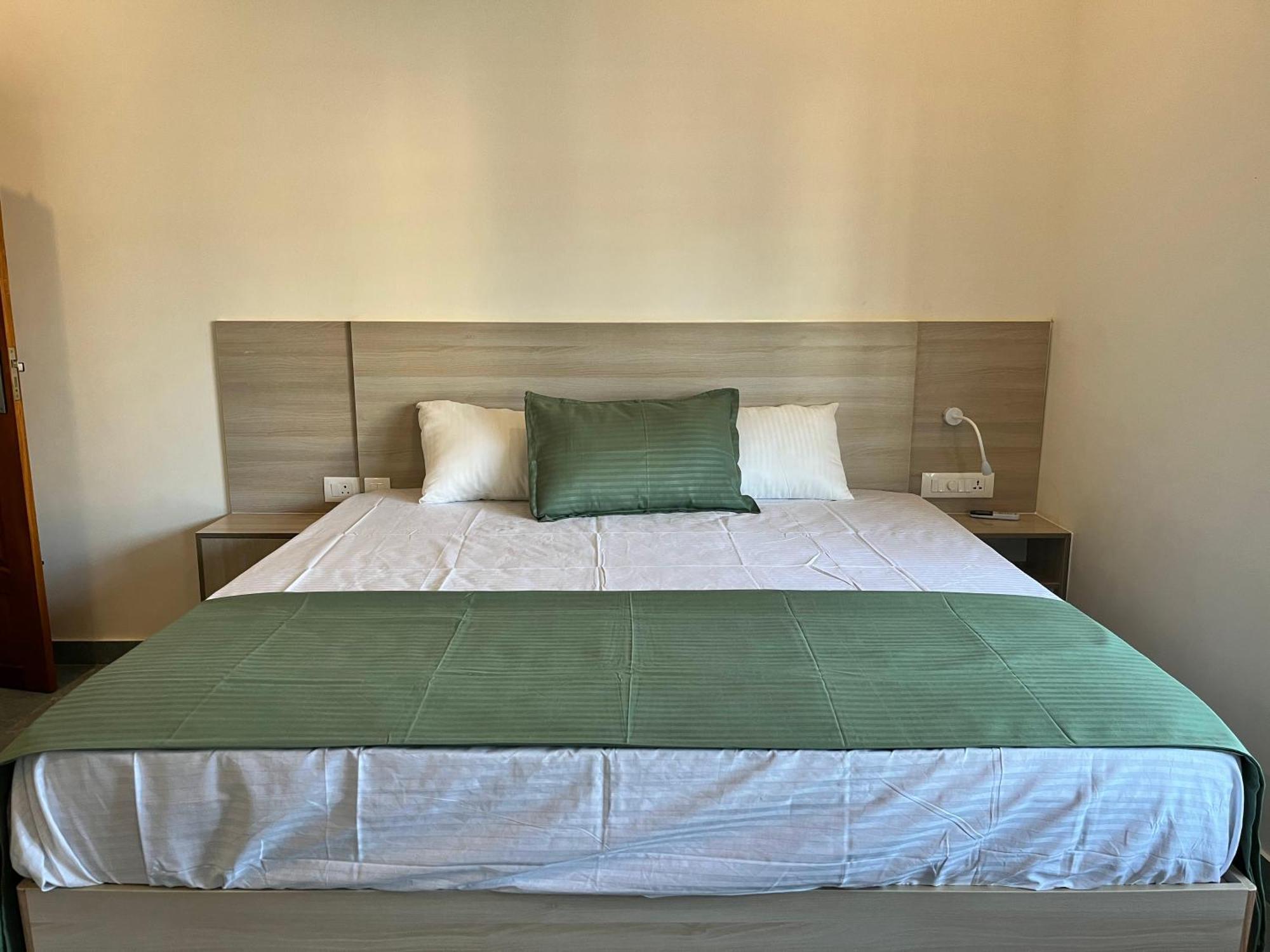 Bava Beach Resort & Retreat Center 바르칼라 외부 사진